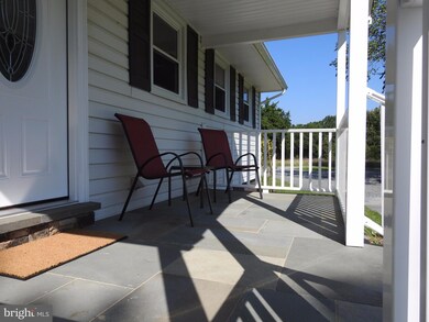 12327 Three House Place, Hughesville, MD 20637 - photo 2