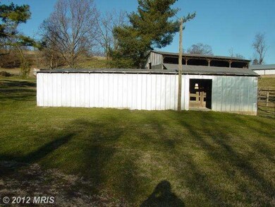 845 Turkey Knob Rd, Quicksburg, VA 22847 - photo 4