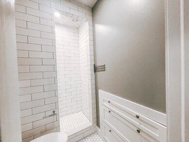 819 E 2nd St unit 2, Boston, MA 02127 - photo 5