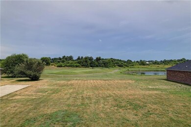 211 St Andrews Ave, Edinburgh, IN 46124 - photo 2