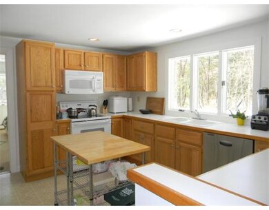 273 Cross St, Carlisle, MA 01741 - photo 3