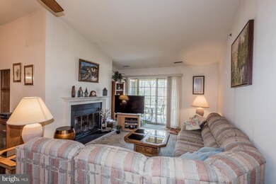 16 Rainflower Path unit 302, Sparks Glencoe, MD 21152 - photo 2