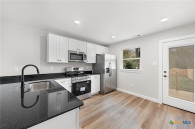 323 S Burnet St unit B, Belton, TX 76513 - photo 7