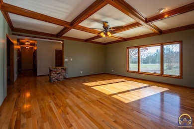 8200 SW 37th St, Topeka, KS 66614 - photo 5