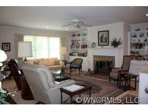 Living Room w/FP and Built-Ins