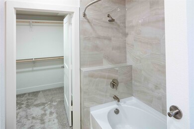 108 N U S Highway 377 unit 414, Roanoke, TX 76262 - photo 6