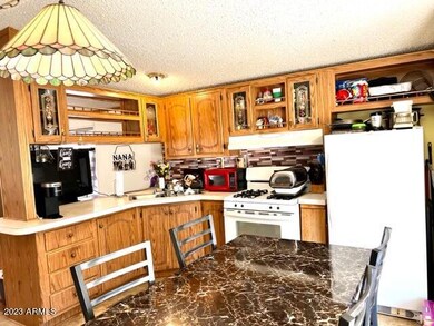 KITCHEN AREA 201