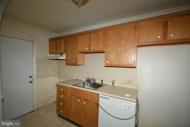 2526 Tolley St, Baltimore, MD 21230 - photo 6