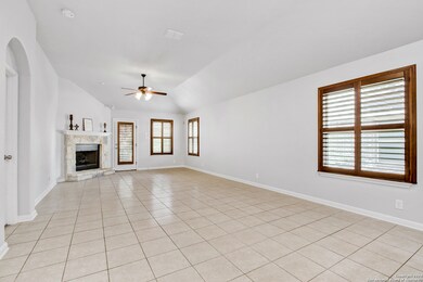 10622 Carmona, Helotes, TX 78023 - photo 4