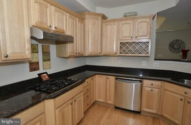 7138 Huntley Creek Place, Alexandria, VA 22306 - photo 6