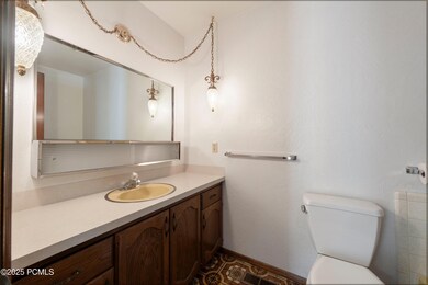 335 E 200 S Heber City UT-print-023-018-