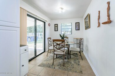 2125 Burpee Dr, Jacksonville, FL 32210 - photo 7