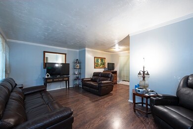 6523 Beekman Rd, Houston, TX 77021 - photo 2