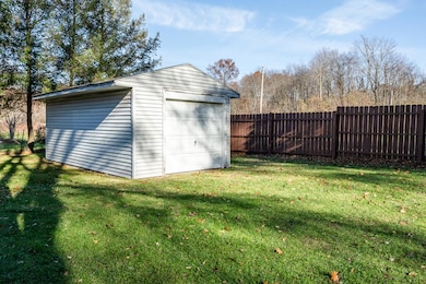 82078 North Ct, Coloma, MI 49038 - photo 4