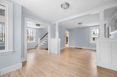 4 Lovers Ln, Medway, MA 02053 - photo 3