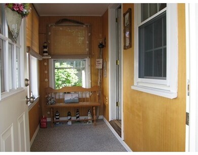 29 Ottawa St, Lowell, MA 01850 - photo 3