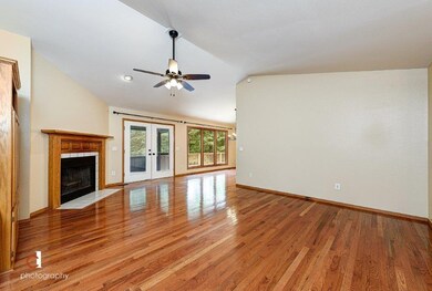 2 Clyde Ln, Bella Vista, AR 72715 - photo 4