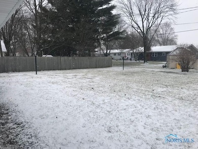 108 Edgewood St, Delta, OH 43515 - photo 3