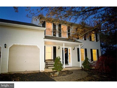 909 Shamrock Ct, Royersford, PA 19468 - photo 2