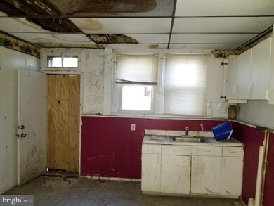 1808 Clifton Ave, Baltimore, MD 21217 - photo 3