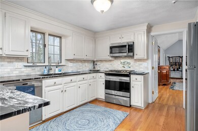 LEATHERED GRANITE COUNTER TOPS, STAINLESS APPLIANC