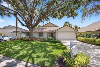 17001 Freshwind Cir, Jupiter, FL 33477 - photo 3