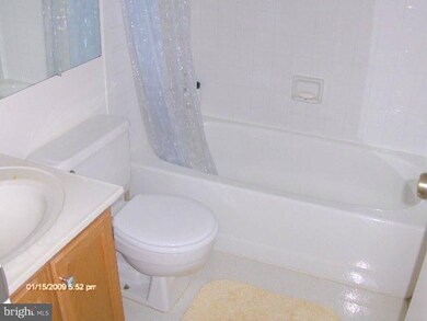 7531 Belle Grae Dr unit 12-4, Manassas, VA 20109 - photo 4