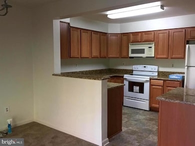 9469 Hickory Limb, Columbia, MD 21045 - photo 4