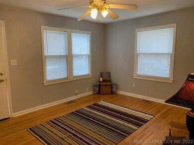 Another View of Living  - Light & Bright - Ceiling