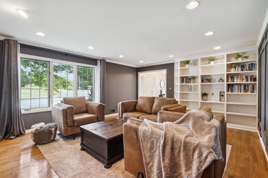 906 Barnett Dr, Cedar Falls, IA 50613 - photo 3