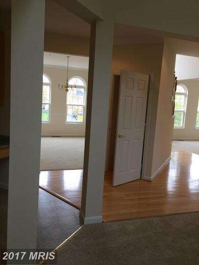 11905 Lilium Ln, Glenn Dale, MD 20769 - photo 3