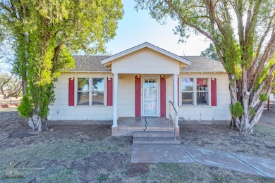 405 S Hinton St, Benjamin, TX 79505 - photo 3