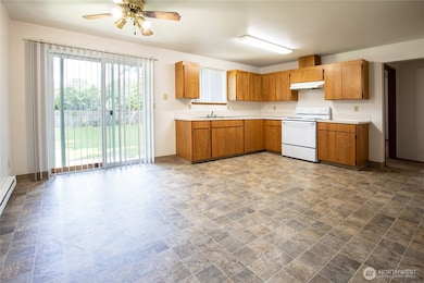 703 705 138th St S, Tacoma, WA 98444 - photo 3