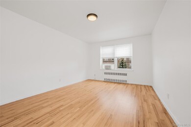 72-10 112th St unit 5H, Forest Hills, NY 11375 - photo 7