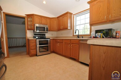 15705 158th Rd, Mayetta, KS 66509 - photo 4