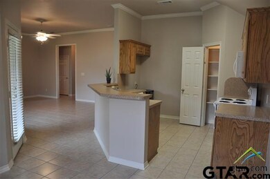 3122 Vineyard, Tyler, TX 75701 - photo 6
