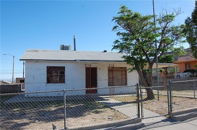 2532 Mckinley Ave, El Paso, TX 79930 - photo 3