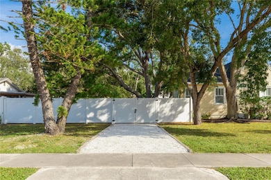 3011 6th St, Sarasota, FL 34237 - photo 5