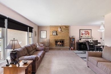 8928 Kenton Ave, Skokie, IL 60076 - photo 4