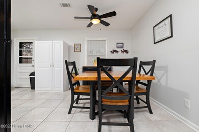 8813 William Penn Way, Louisville, KY 40228 - photo 6