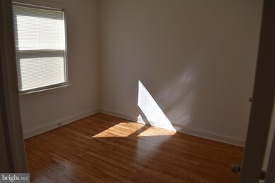 4341 Eldone Rd, Baltimore, MD 21229 - photo 6