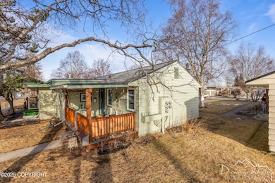 Exterior Front-20250401-9871