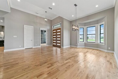 2915 Koscher Dr, Grand Prairie, TX 75104 - photo 6