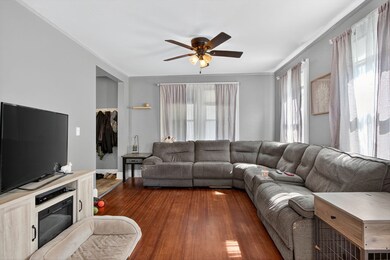 70 Eddy St, Springfield, MA 01104 - photo 7