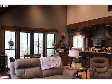 650 Southridge Way, Roseburg, OR 97470 - photo 3