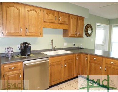 Kitchen. New paint, updated kitchen