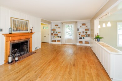 2705 University Ave-105