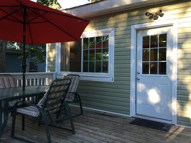 212 N Hudson St, Lowell, MI 49331 - photo 5