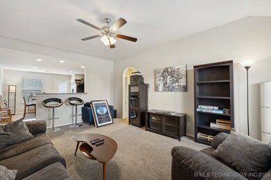 9174 S 251st East Ave, Broken Arrow, OK 74014 - photo 4