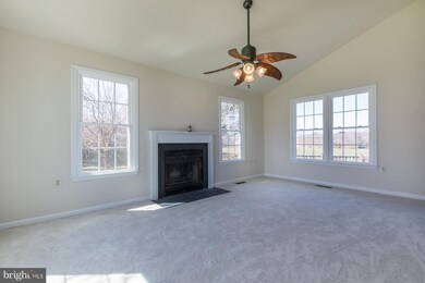 13254 Stone Heather Dr, Herndon, VA 20171 - photo 4